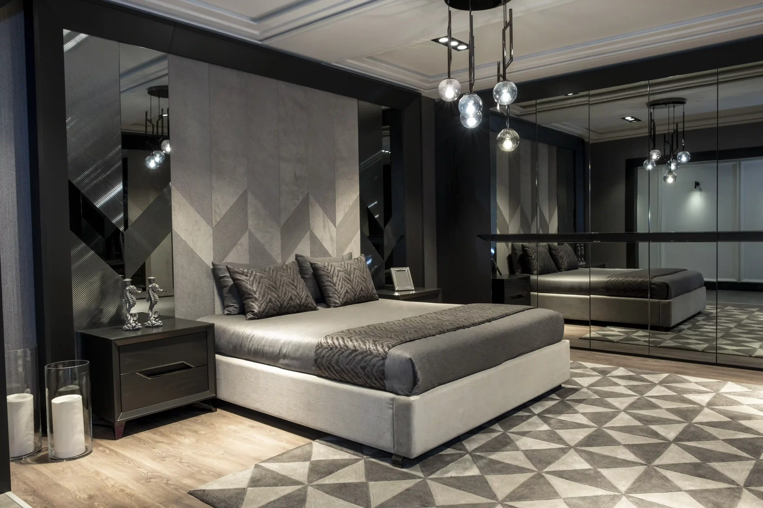 L?ks yatak odas?nda renk, ayd?nlatma ve atmosfer uyumu